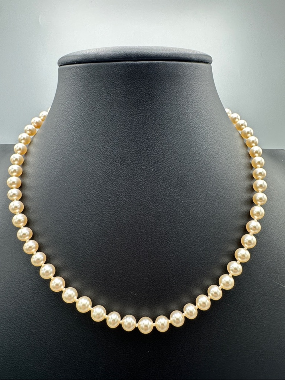 Sterling silver glass pearl necklace